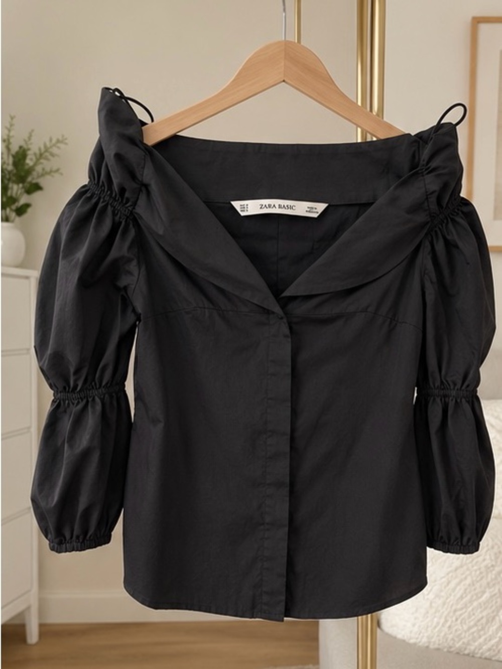 Zara Basic Black Puff Sleeve Blouse – Wide Fold-Over Neckline Size S